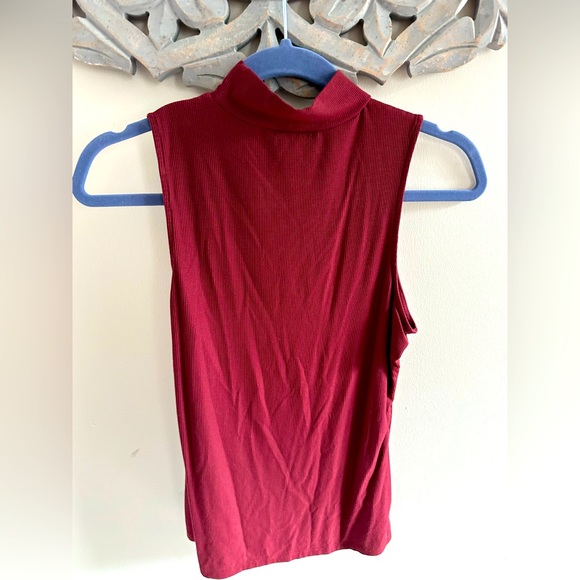 H&M Mock Neck Tank - Picture 2 of 3